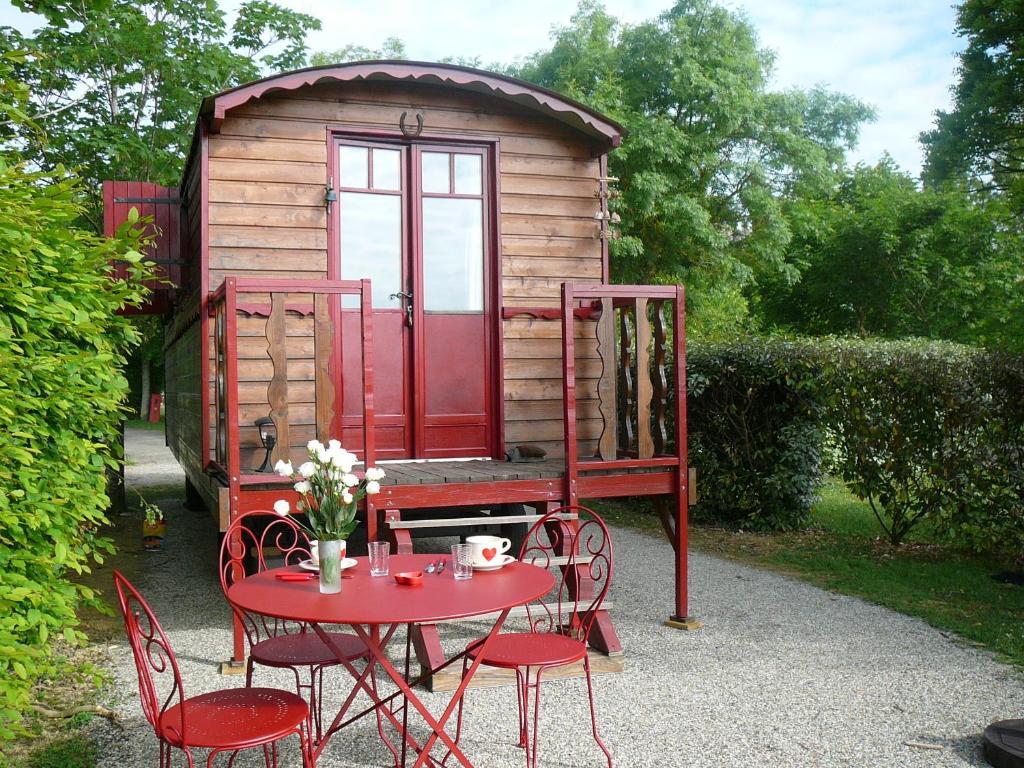 Les Chalets des Mousquetaires Mirepoix  Extérieur photo